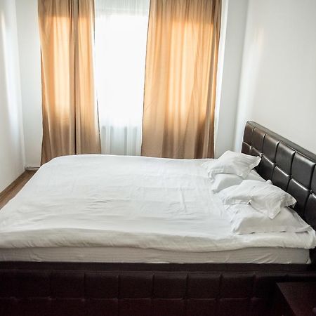Executive Apartments 2 クラヨーヴァ エクステリア 写真