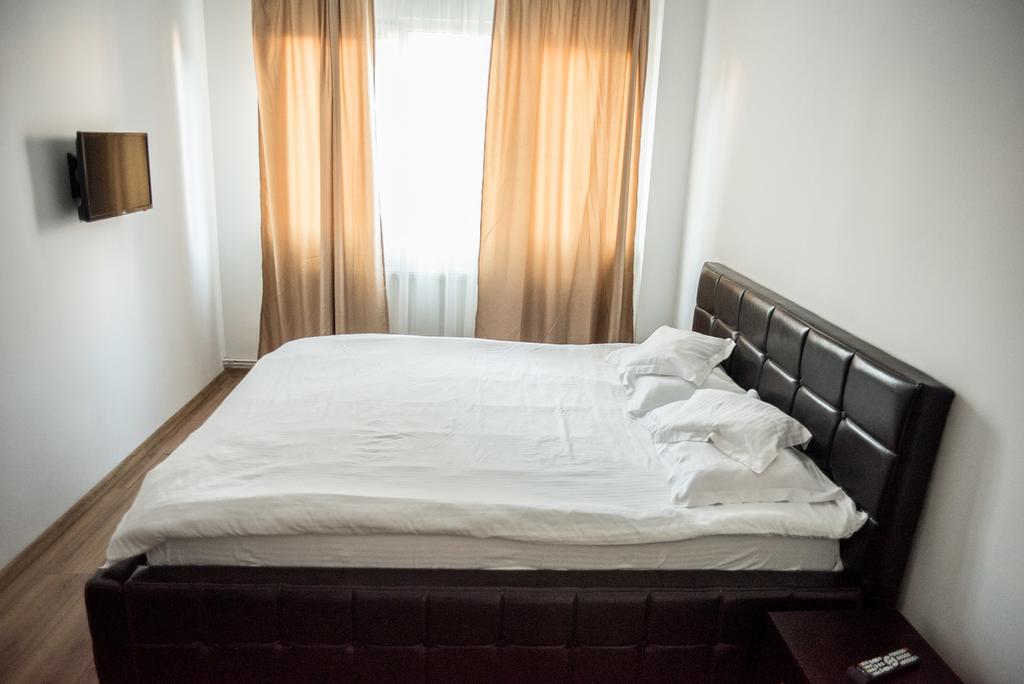Executive Apartments 2 クラヨーヴァ エクステリア 写真